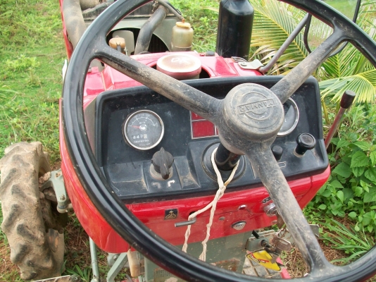 ขายรถไถเล็ก15แรงม้า3สูบใช่ดีจริงๆพร้อมโรตารี้1.20เมตรและกระบะหลังตามรูปครับ