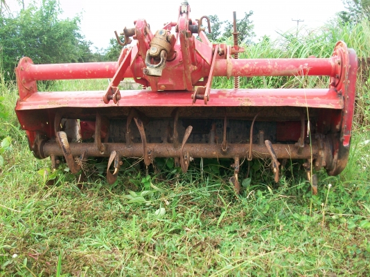 ขายรถไถเล็ก15แรงม้า3สูบใช่ดีจริงๆพร้อมโรตารี้1.20เมตรและกระบะหลังตามรูปครับ