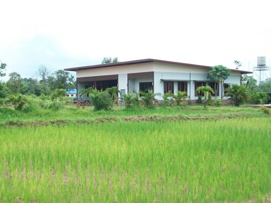 ขายรถไถเล็ก15แรงม้า3สูบใช่ดีจริงๆพร้อมโรตารี้1.20เมตรและกระบะหลังตามรูปครับ