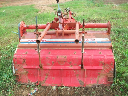 ขายรถไถเล็ก15แรงม้า3สูบใช่ดีจริงๆพร้อมโรตารี้1.20เมตรและกระบะหลังตามรูปครับ