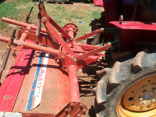 ขายรถไถเล็ก15แรงม้า3สูบใช่ดีจริงๆพร้อมโรตารี้1.20เมตรและกระบะหลังตามรูปครับ