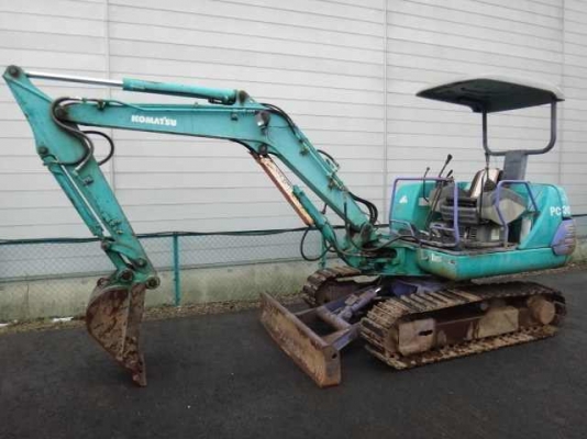 Sale__รถขุด แบคโฮ KOMATSU PC30-7E (เครื่องดำ) S/N 27012  เก่านอก จากJanpan มีลายหัวกระแทก แท้ๆ สภาพเดิมๆ แต่สวยมากๆ