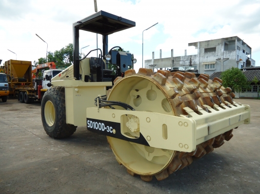 ขายรถบดสั่นสะเทือนล้อเรียบสวมเปลือกหนาม INGERSOLL-RAND (รุ่น SD100D-3C) นำเข้าจากต่างประเทศ สภาพเยี่ยม ไม่เคยผ่านการใช้งานในไทย
