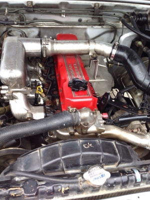 นิสสันเเคป เครื่อง2700 เพาวเวอร์. สภาพเดิมๆพร้อมใช้ยางใหม่ 4 เส้น  ปี 41