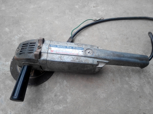 ขาย หินเจียร Makita model 9007 พร้อมใช้งาน 2200 ขาย หินเจียร Makita model 9007 พร้อมใช้งาน 2200