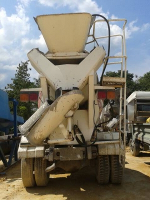 รถ6ล้อ ISUZU 165แรงม้า โม่ 3.5 คิว สภาพพร้อมใช้งาน เครื่องแรงดี นิ่ม.. เล่มพร้อม สอบถาม 087-2976734