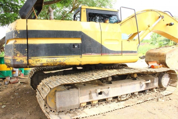 ขายแบคโฮ  CAT  320  V1