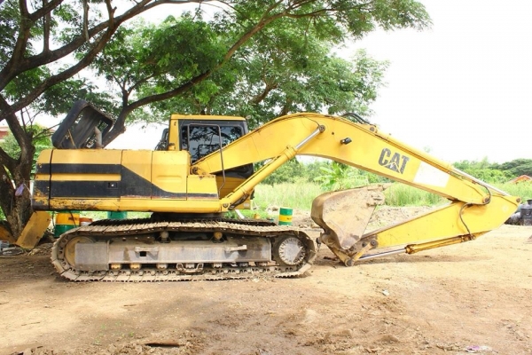 ขายแบคโฮ  CAT  320  V1
