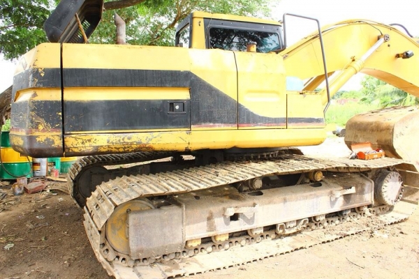 ขายแบคโฮ  CAT  320  V1