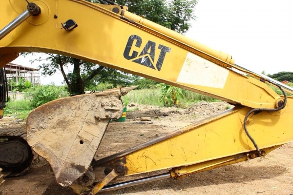 ขายแบคโฮ  CAT  320  V1