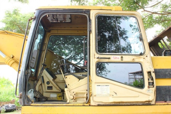 ขายแบคโฮ  CAT  320  V1