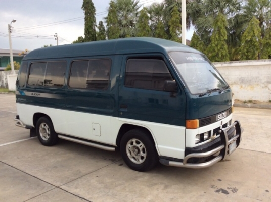 ขายรถตู้ อีซูซุ บัดดี้ ปี 98 ตัวสุดท้าย เครื่องเดิมฝาทอง 2.8 เกียร์ธรรมดา  เบาะหนัง เบาะหลังมีแถวเดียวตามรูป แอร์เย็น แอร์หน้า แอร์ราวหลัง ตัวถังสวยเดิมมาก ไม่มีชนครับ คัสซีสวย เครื่องแน่นดีมาก เกียร์แน่น ช่วงล่างดีครับ ล้อแม็ก รถขับดีมาก พร้อมใช้ครับ