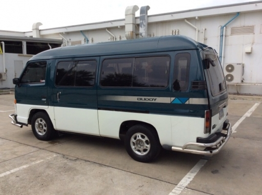 ขายรถตู้ อีซูซุ บัดดี้ ปี 98 ตัวสุดท้าย เครื่องเดิมฝาทอง 2.8 เกียร์ธรรมดา  เบาะหนัง เบาะหลังมีแถวเดียวตามรูป แอร์เย็น แอร์หน้า แอร์ราวหลัง ตัวถังสวยเดิมมาก ไม่มีชนครับ คัสซีสวย เครื่องแน่นดีมาก เกียร์แน่น ช่วงล่างดีครับ ล้อแม็ก รถขับดีมาก พร้อมใช้ครับ