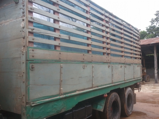 F17สิบล้อเพลาเดียวเครื่องEH700 168แรง