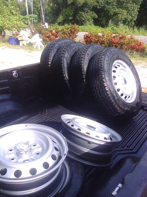 ล้อกะทะ16พร้อมยางบิดโตน205ป้าย ถอดโชว์รูม