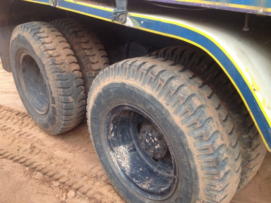 ขาย10ล้อ หลง สวยๆ พร้อมใช่ ยางดี10เส้น เบรคทิฟฟี่ขาย10ล้อ หลง เพลาเดีนวสวยๆ พร้อมใช่ ยางดี10เส้น เบรคทิฟฟี่