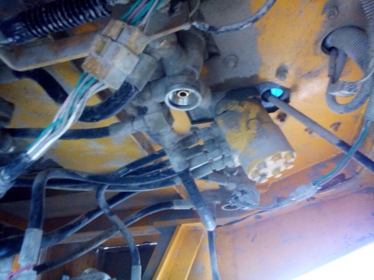 ขายรถตัก XCEG ขนาดเท่า Cat 966 ขนาดตัก 3 คิว ใช้งานมา 3 ปี เอกสารอินวอยซ์