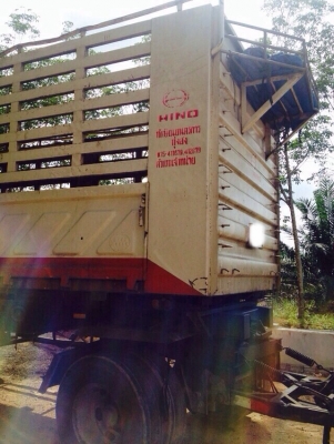 ขายหางพ่วงดั้ม 2 เพลา สามมิตร รั้ว 7 ขั้น ปี 54 สนใจโทร 081-9701072