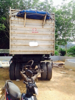 ขายหางพ่วงดั้ม 2 เพลา สามมิตร รั้ว 7 ขั้น ปี 54 สนใจโทร 081-9701072