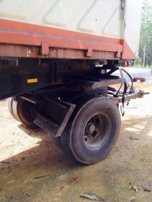 ขายหางพ่วงดั้ม 2 เพลา สามมิตร รั้ว 7 ขั้น ปี 54 สนใจโทร 081-9701072