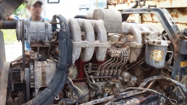 ขายรถบรรทุกสิบล้อดัมพ์ HINO 3m เครื่องเดิม 240 แรง เกียร์เดิม ปี 38 ทะเบียนพร้อม