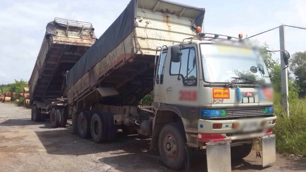 ขายรถสิบล้อพ่วงดัมพ์ HINO 2K เครื่อง 260 แรง กระบะดัมพ์สามมิตร ลูก 2 เพลา ทะเบียนพร้อม