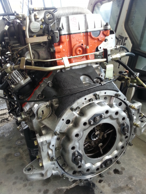 เครื่อง isuzu  6hh1  24วาล์ว  225 แรง  เก่าญี่ปุ่น เครื่องรถดับเพลิงวิ่งมาน้อย