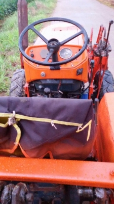 ขายรถไถ Kubota L2201 สองเพลา มีใบดัน พร้อมผาน 5 เครื่องดี เกียร์ดีครับ