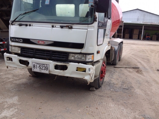 ขายรถโม่ปูน. มี 3 คัน. สภาพดีใช้งานทุกวัน สภาพยาง 90\%