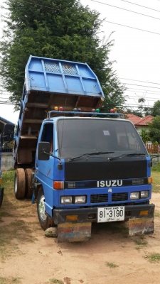 ขาย6ล้อดั้มเล็ก3คิวน์เครื่ง110แรง.