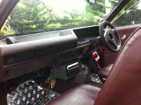 ขายครับ TOYOTA Liftback TE-71 75,000 จัดเลยครับ ภาษียาวถึงกันยาปีหน้า