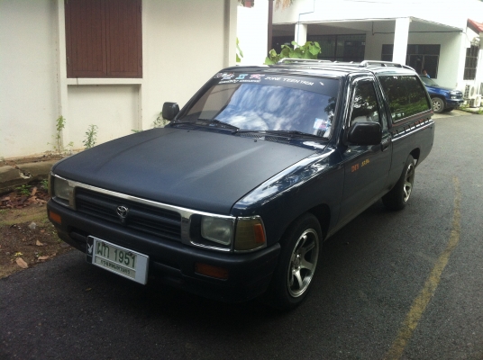 ขายอะไหล่บอดี้ไมตี้ แก้ม กันชน ไฟหน้า ฝากระโปรง    2000 บาท