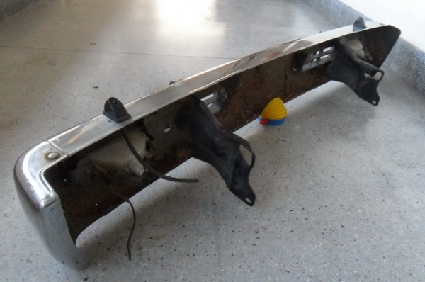 ขายกันชนหน้าโครเมี่ยมใส่ Big-M และเทอราโน่ 1 (terrano 1)ได้ 2800 บาท