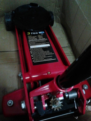 ขายแม่แรงตะเข้3ตันbarala ของใหม่ราคาถูกขาย2750-