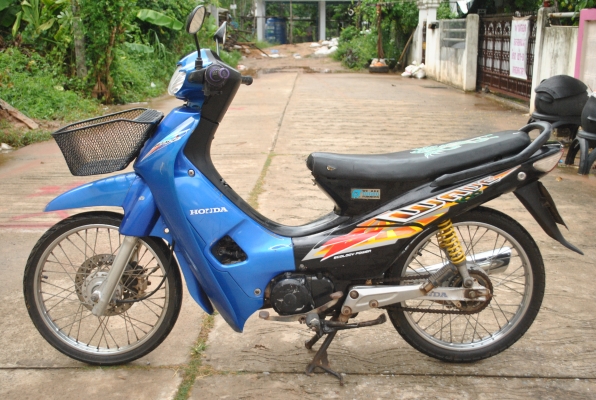 Honda wave 100 ปี47 ดีสเบรคหน้า สีน้ำเงิน-ดำ