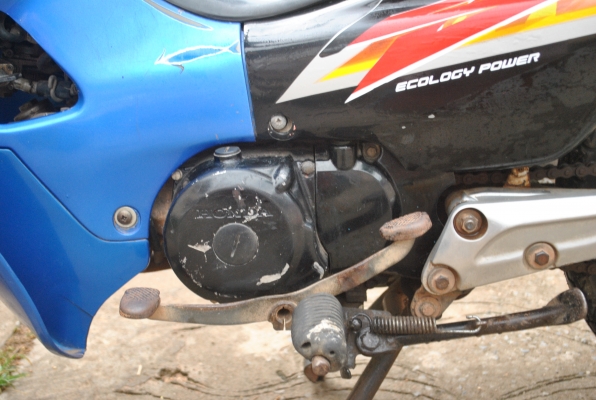 Honda wave 100 ปี47 ดีสเบรคหน้า สีน้ำเงิน-ดำ