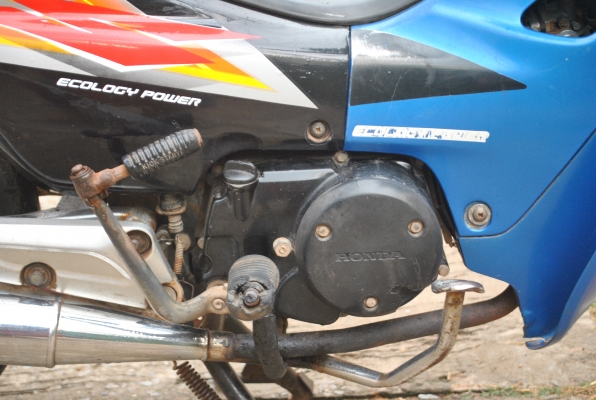 Honda wave 100 ปี47 ดีสเบรคหน้า สีน้ำเงิน-ดำ