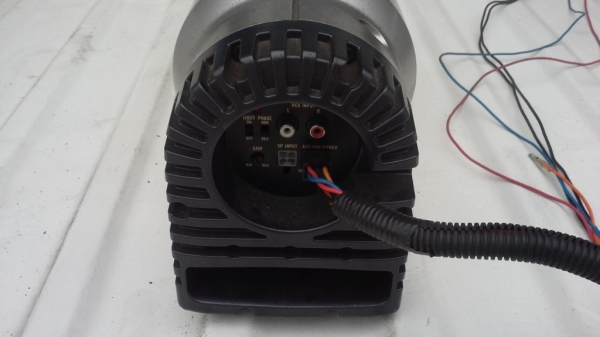 Sub Woofer แบบหลอดของ Pioneer ดอกซับ 5" มีแอมป์ในตัว Sub Woofer แบบหลอดของ Pioneer ดอกซับ 5" มีแอมป์ในตัว