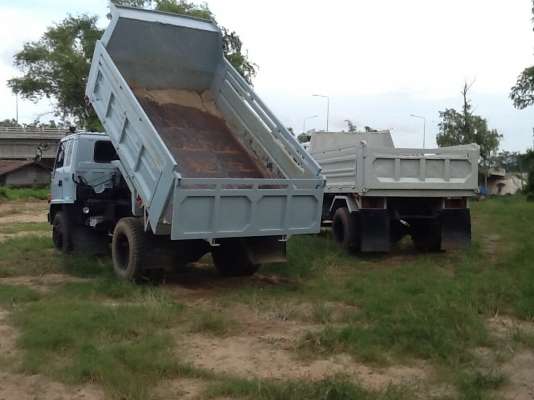 หกล้อดั๊ม isuzu ยาง 900