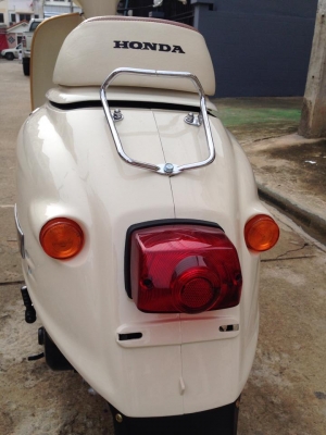 Honda Giorno 50cc สีงาช้าง ประกอบใหม่คับ พร้อมส่ง!