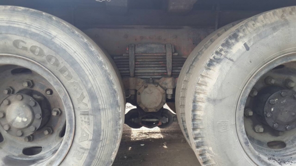 รถสิบล้อหัวยาว isuzu เครื่อง EH700 เกียร์HO ช่วงล่างฟูโซ่ ทะเบียนเต็ม คันชีสวยมาก รถสิบล้อหัวยาว isuzu เครื่อง EH700 เกียร์HO ช่วงล่างฟูโซ่ ทะเบียนเต็ม คันชีสวยมาก