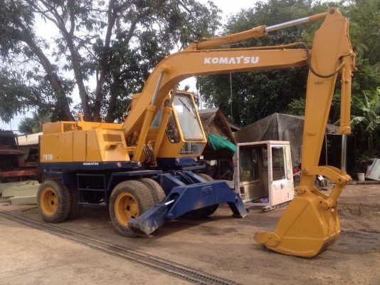 ขายรถตักล้อยาง PW100-2 เครื่อง komatsu 2 เพลา มีลายหัวเจาะ พร้อมใช้งาน เอกสารสัญญาซื้อขาย