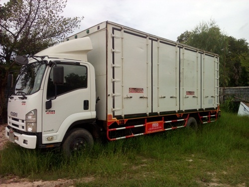 FRR210   6HH1  เทอรโบว์ตู้สิบบาน สด สวย 6.50  เล่มทะเบียน