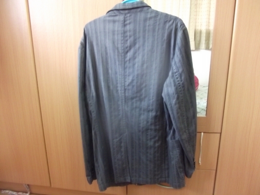 เสื้อสูทผู้ชาย BASIC HOUSE สีเทาดำ