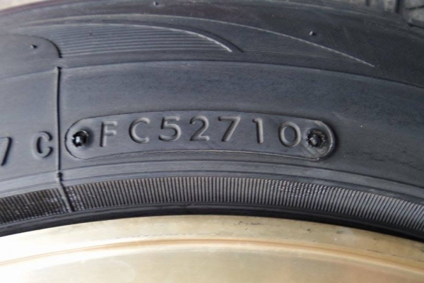 ขายยางยีราฟ**NITTO nt420s  235/55r  18  ปี 10