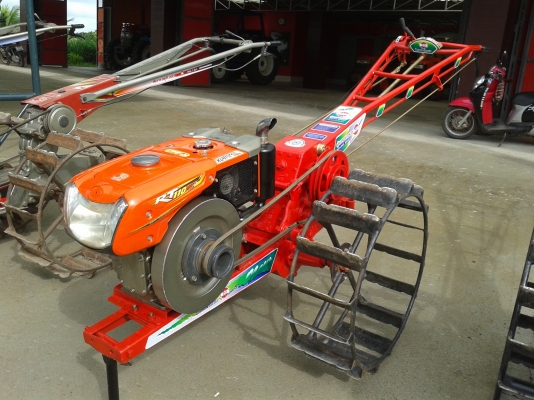 รถไถนาเดินตาม