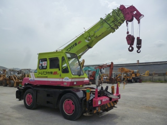 ของใหม่สดๆๆเครน 4 ล้อ KATO KR10H 10 ตันเต็ม