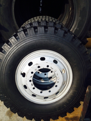 ยางรถเครน12.00-24 18PR  รถยกตู้ หรือรถบรรทุก งานเหมือง รถตัก