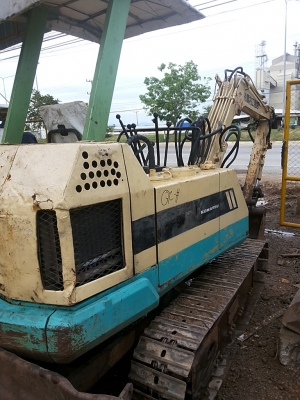 ขายรถแบ็คโฮ KOMATSU  pc30-3 รถเก่านอก มีเอกสารแจ้งจำหน่าย สภาพเดิม มาก น่าใช้งาน