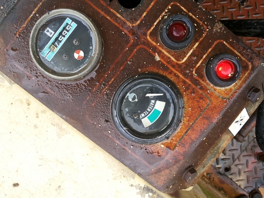 ขายรถแบ็คโฮ KOMATSU  pc30-3 รถเก่านอก มีเอกสารแจ้งจำหน่าย สภาพเดิม มาก น่าใช้งาน